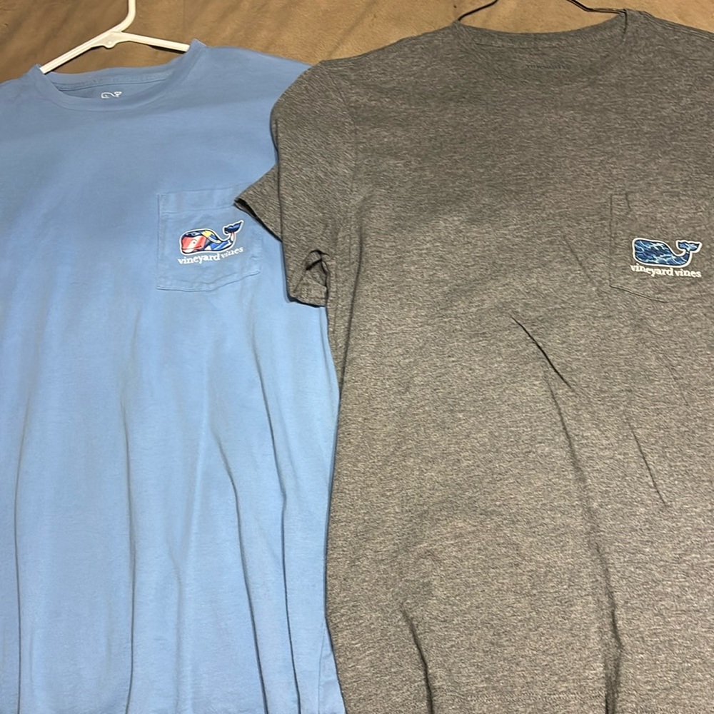 2 Gently used Vineyard Vines Men’s t shirts